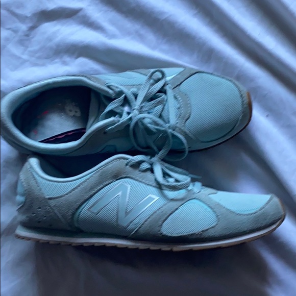 Teal New Balance Sneakers - Picture 2 of 3